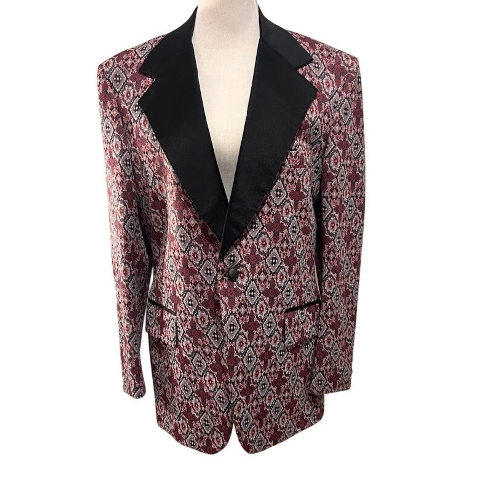 Lord West Vintage Geometric Brocade Tuxedo Jacket Burgundy Black Peak Lapel